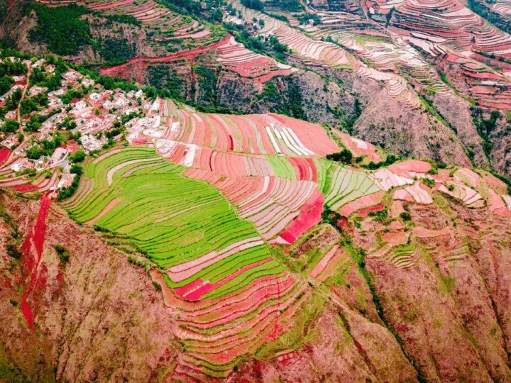 這條云南最美公路，適合自駕，現(xiàn)在還免費--怒江最美公路